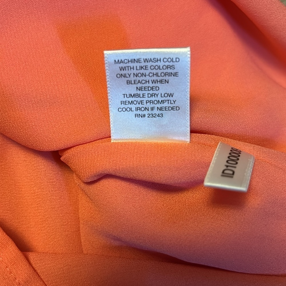NEW YORK & COMPANY Vibrant Pink Chiffon V-Neck Romper Size Medium - Picture 6 of 8